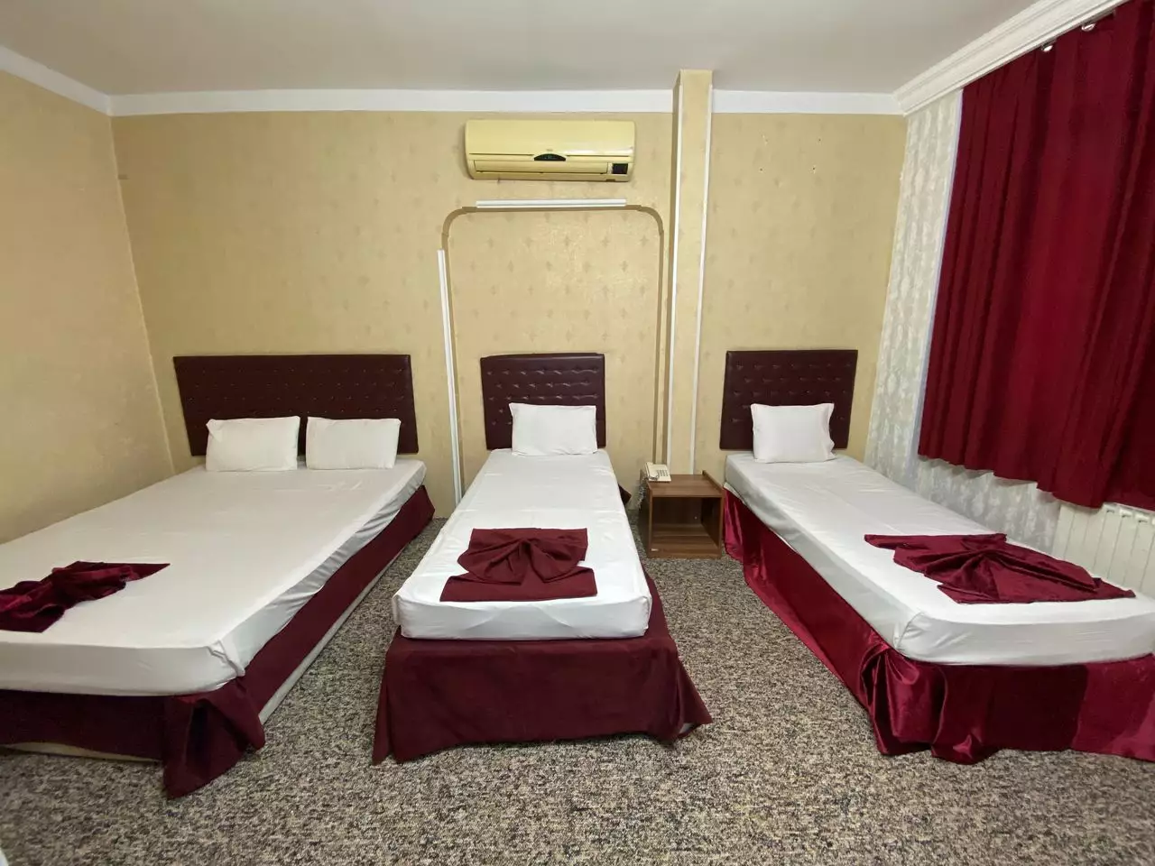 Alibaba https://cdn.alibaba.ir/ostorage/hotel-accommodation-images/67d68f1931ce2147606d1bc0_چهار تخت.webp